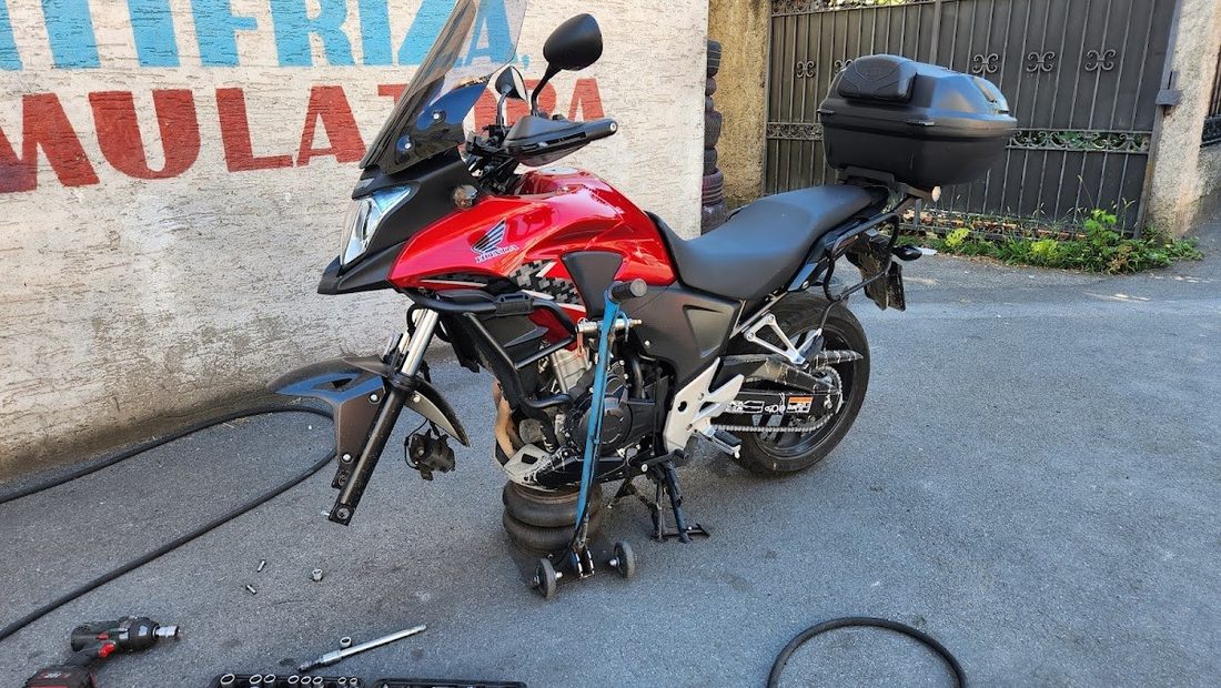 Motocikl na zameni guma